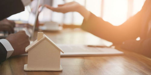 龍湖物業(yè) 暫未上市，但已孵出兩只“金鳳凰”